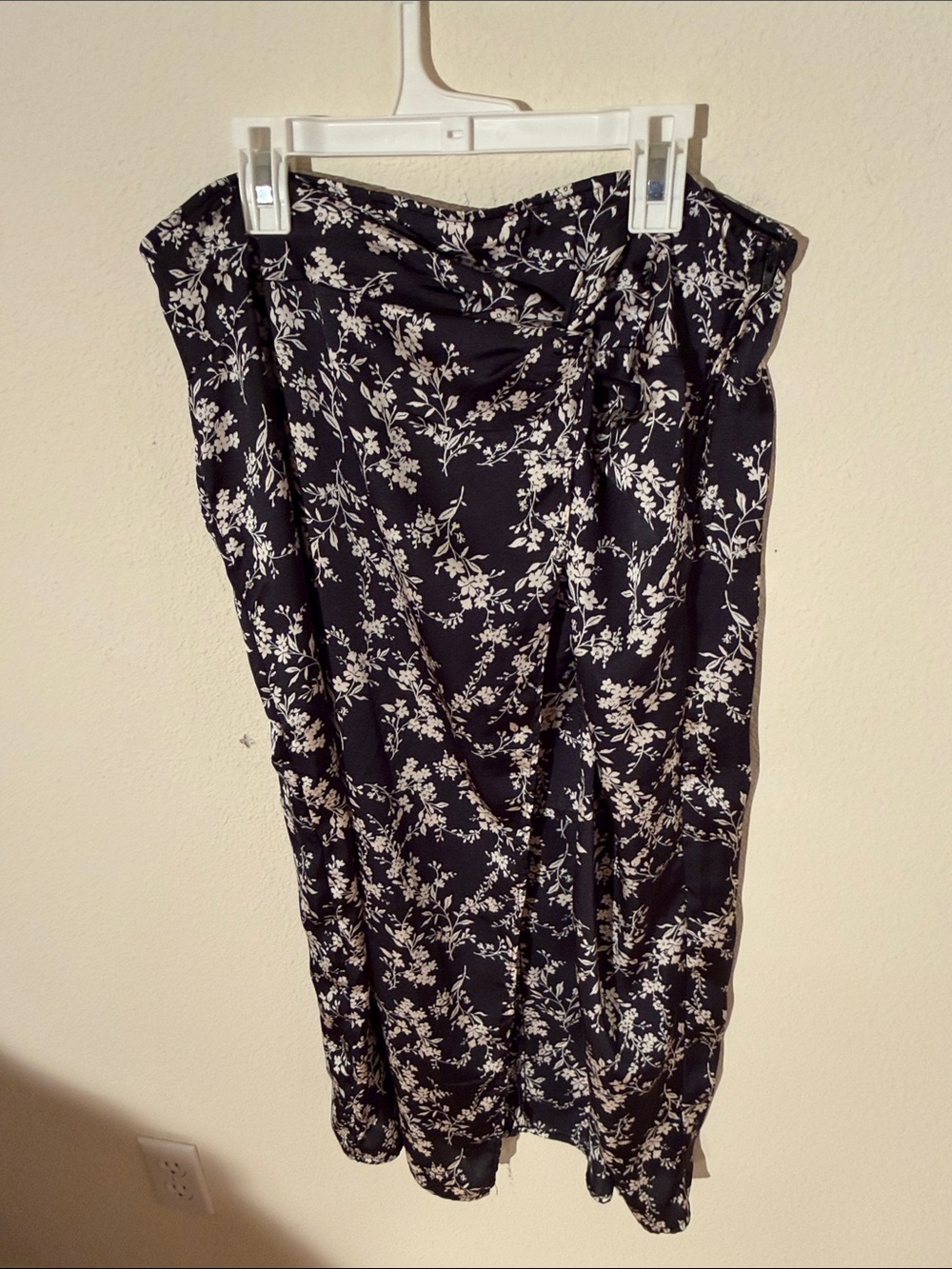 Women’s Mimi Black Floral Midi Skirt